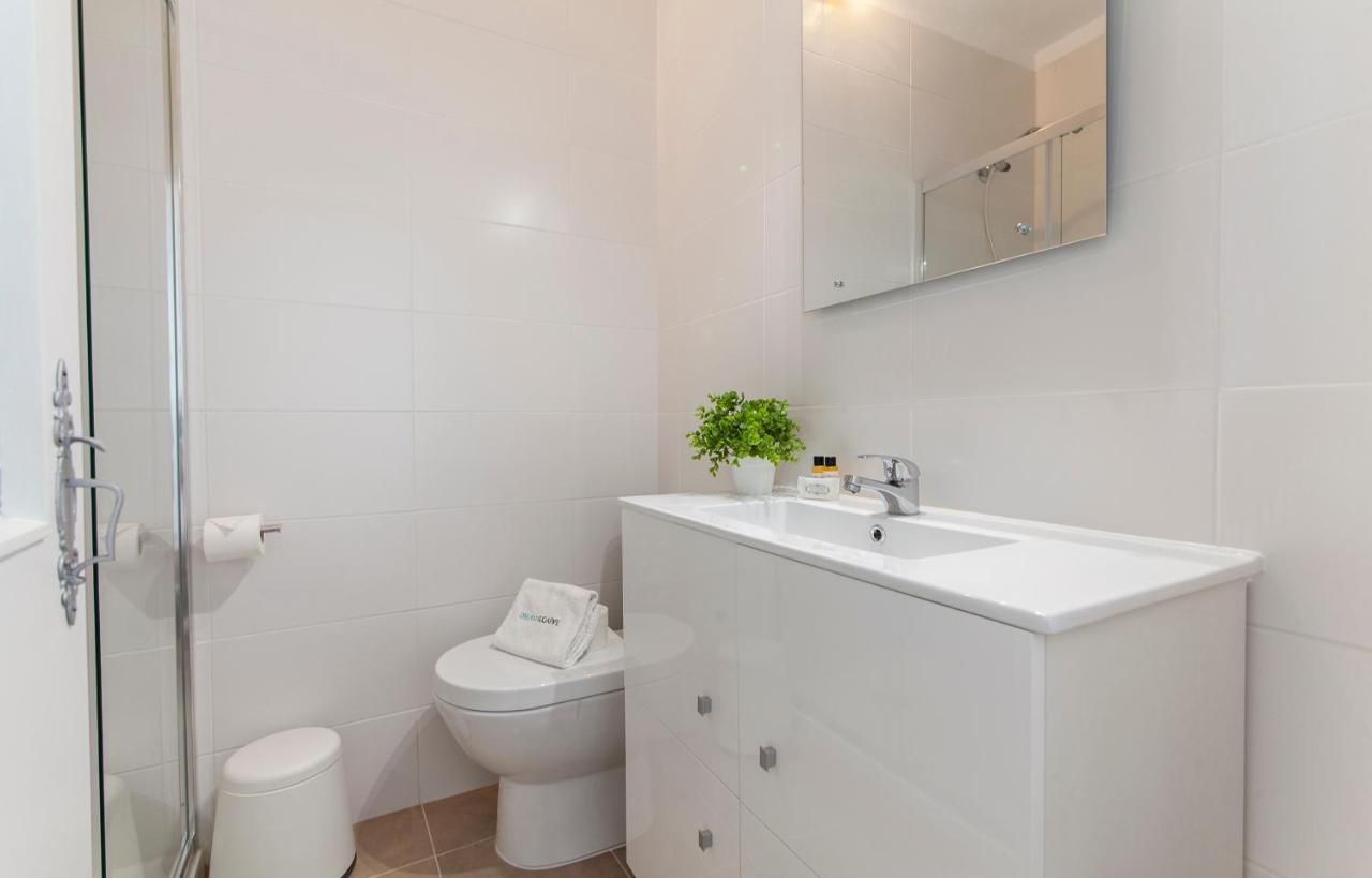 라고스 B48 - Olive Tree Street 2 Bed Flat 아파트 외부 사진