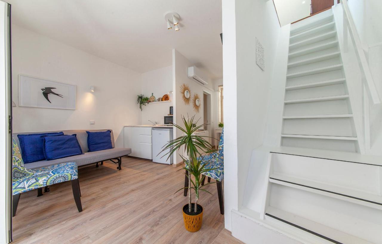 라고스 B48 - Olive Tree Street 2 Bed Flat 아파트 외부 사진